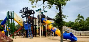 【岡山県笠岡市】かさおか古代の丘スポーツ公園(こだいのおかすぽーつこうえん)【恐竜公園】