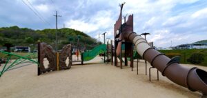 【岡山県笠岡市】笠岡市立カブトガニ博物館公園(かさおかしりつかぶとがにはくぶつかんこうえん)【恐竜公園】