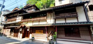 【岡山県真庭市観光名所】湯原温泉 砂湯・手湯足湯(ゆばらおんせんすなゆ・てゆ・あしゆ)