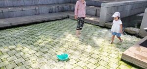 【岡山県笠岡市公園水遊び】十一番町緑道 水にふれる広場(じゅういちばんまちりょくどうみずにふれるひろば)
