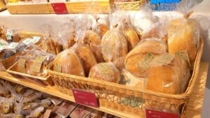 【岡山県真庭郡新庄村パン屋】石窯パンてけてく