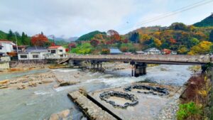 【岡山県苫田郡鏡野町紅葉狩り】奥津渓/奥津温泉足湯（おくつけい/おくつおんせんあしゆ）