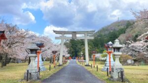 【岡山県和気郡和気町お花見】藤公園(ふじこうえん)/和気神社(わけじんじゃ)/芳嵐園(ほうらんえん)
