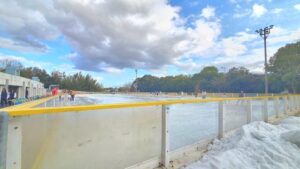 【岡山県津山市】アイスランド津山【屋外スケートリンク】