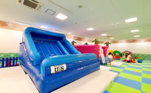 【兵庫県神戸市遊び場】キッズランドUS神戸大久保店（こうべおおくぼてん）【全天候型室内キッズスペース/ゲーセン】