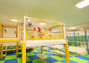 【兵庫県神戸市遊び場】キッズランドUS神戸大久保店（こうべおおくぼてん）【全天候型室内キッズスペース/ゲーセン】