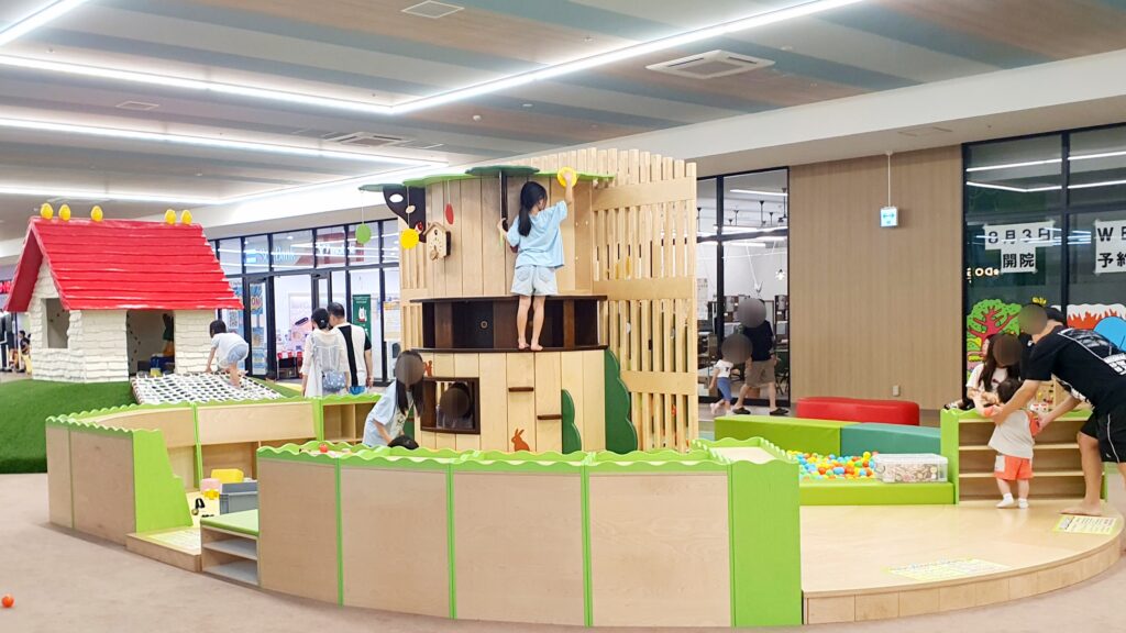 【岡山県岡山市東区西大寺】天満屋ハピーズ西大寺モール室内キッズスペース(全天候型屋内遊び場/クレゲ/ドンキ)